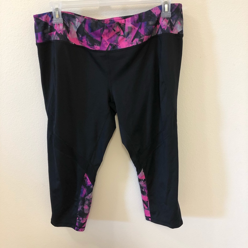 1X Tek Gear black with pink exercise capris